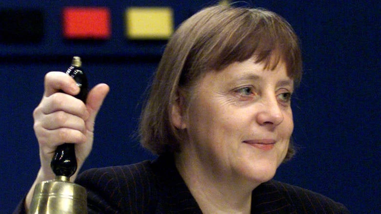 Άνγκελα Μέρκελ: «Το κορίτσι» από την Ανατολική Γερμανία που έγινε η «σιδηρά» κυρία της Ευρώπης